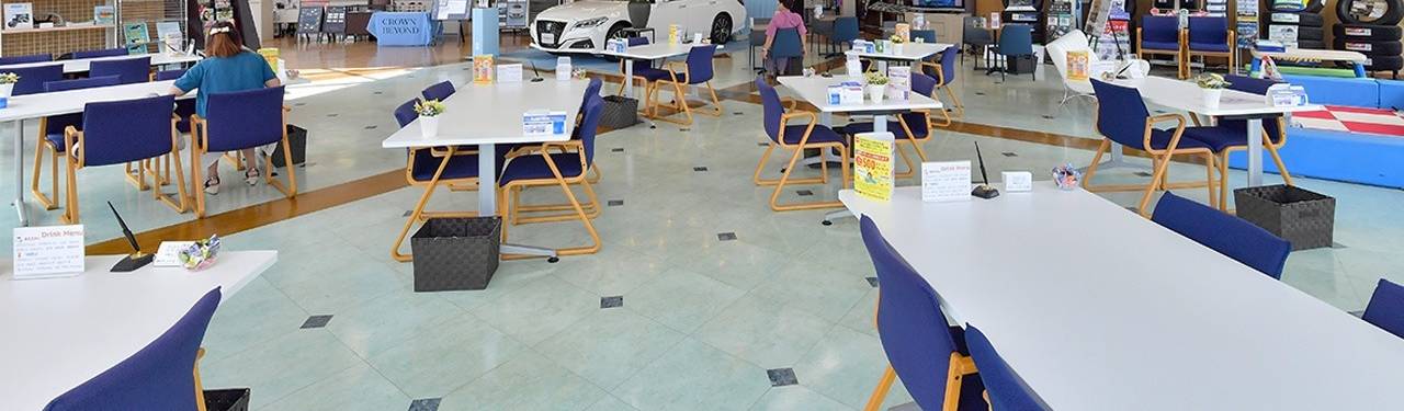 白河店 店内