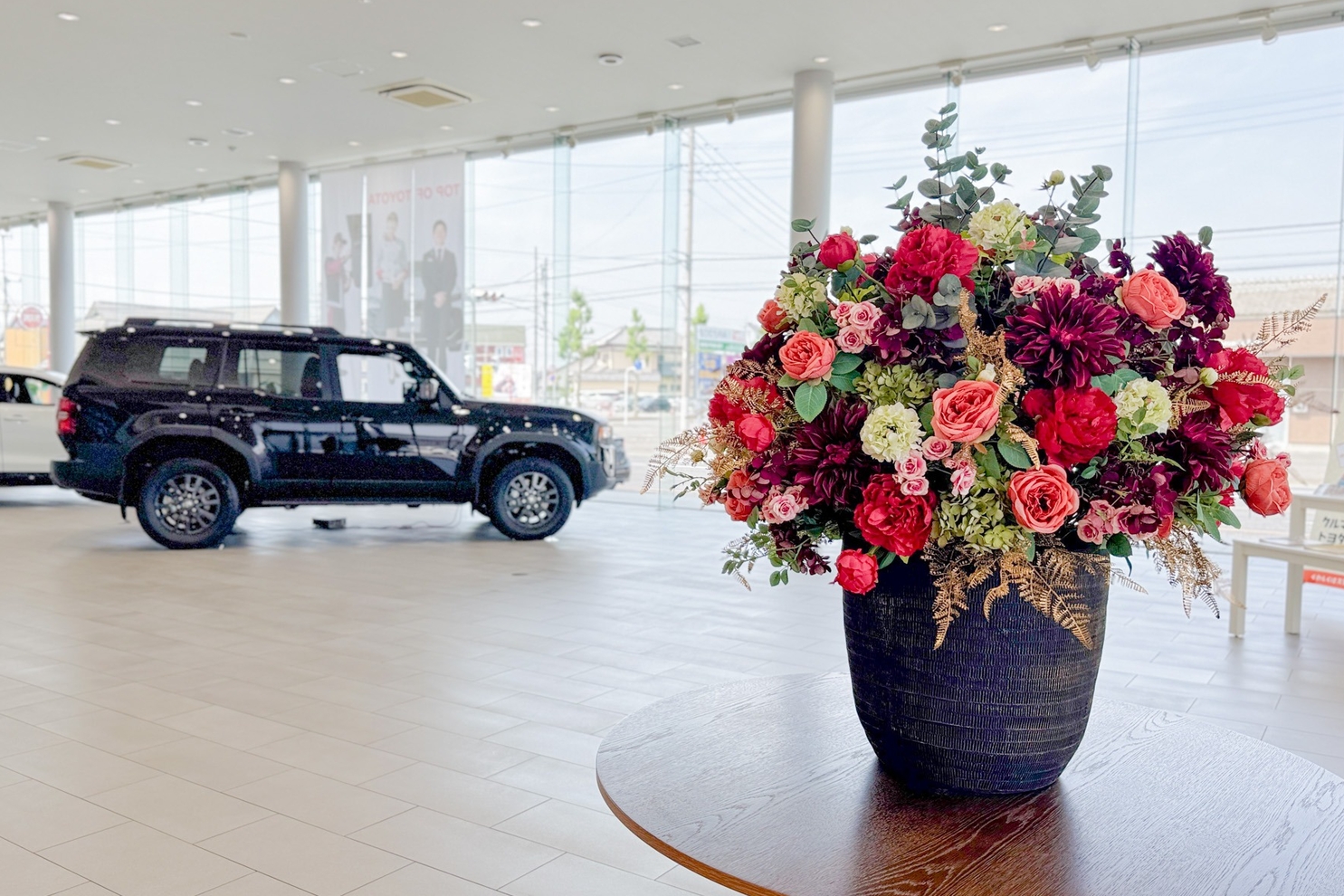 35_入り口お花_2506