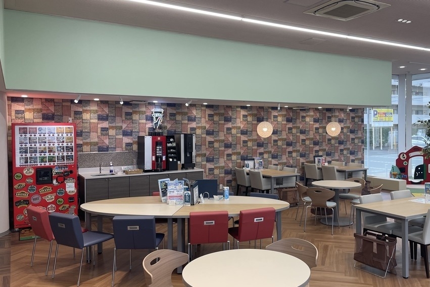 横須賀久里浜店_ショールーム全体①