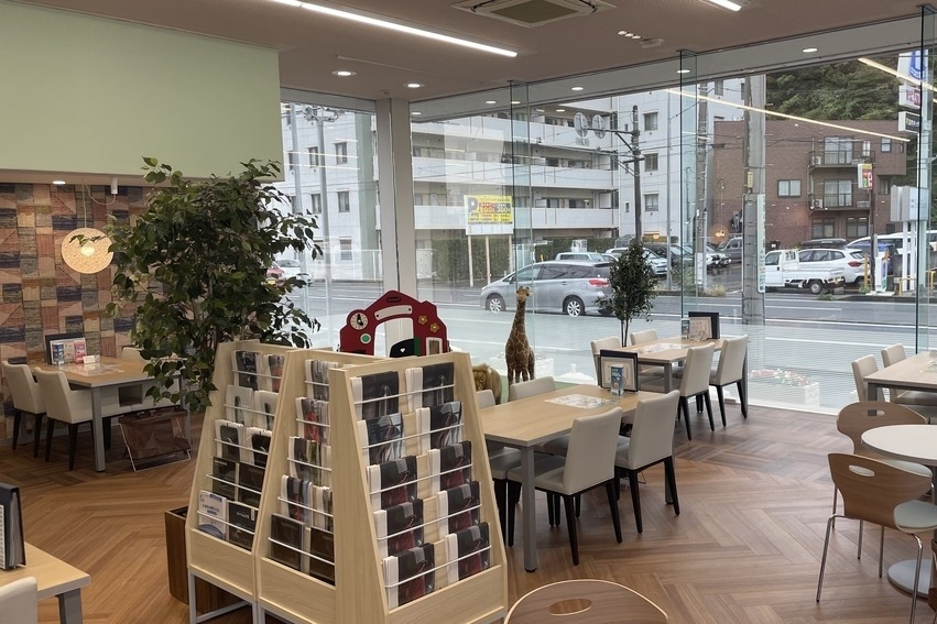 横須賀久里浜店_ショールーム全体③