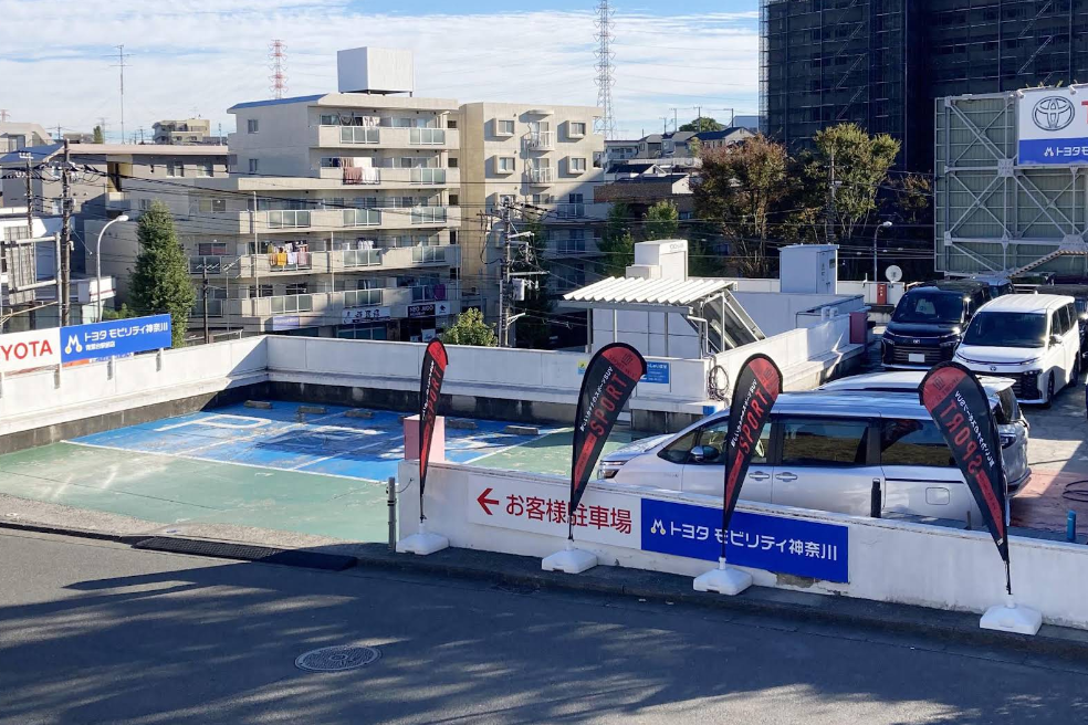 青葉台駅前店　展示場