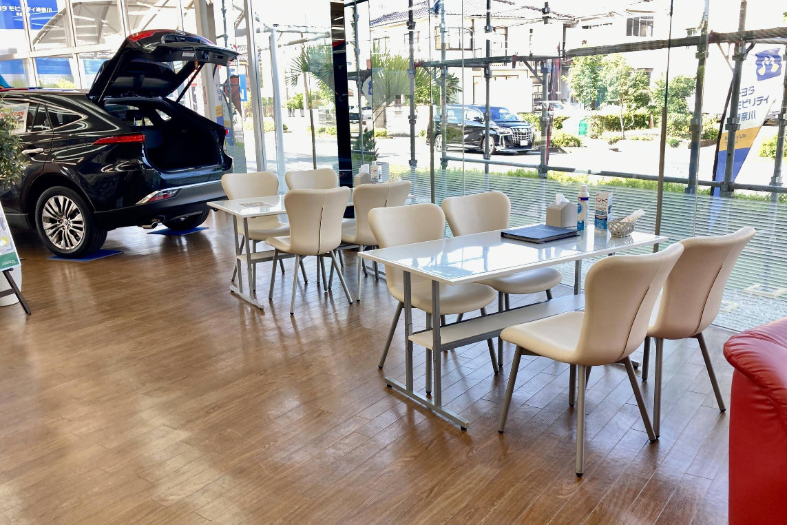 平塚西店　ショールーム