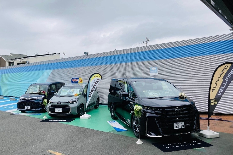 平塚西店　展示車