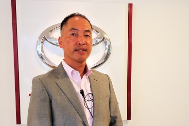 神戸店 スタッフ紹介 兵庫トヨタ自動車株式会社 トヨタ自動車webサイト
