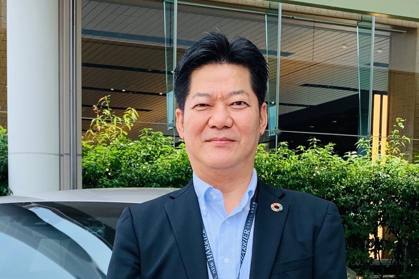 宝塚店 スタッフ紹介 兵庫トヨタ自動車株式会社 トヨタ自動車webサイト