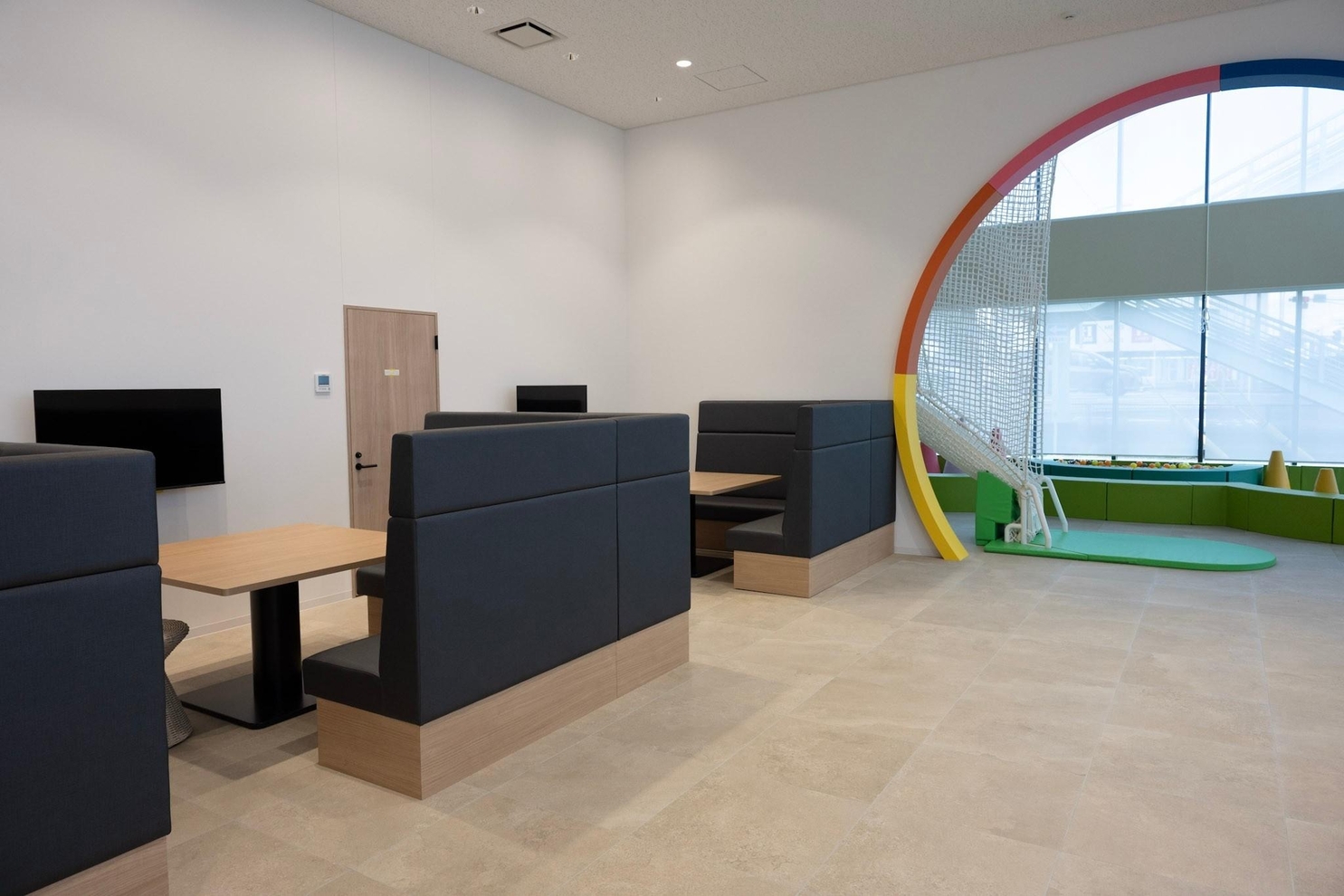 新大塚店内観５