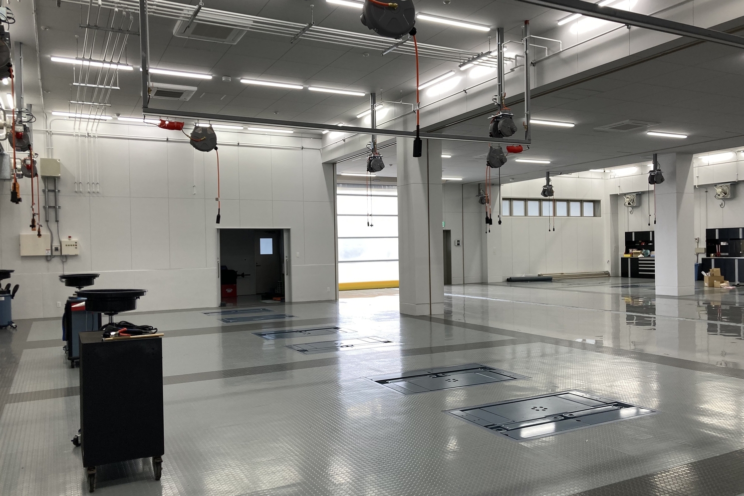 美浜店　サービス工場①