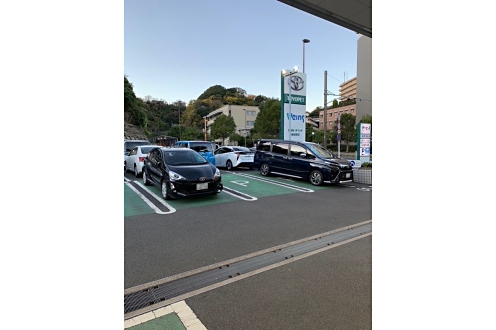 170_横須賀店_駐車スペース