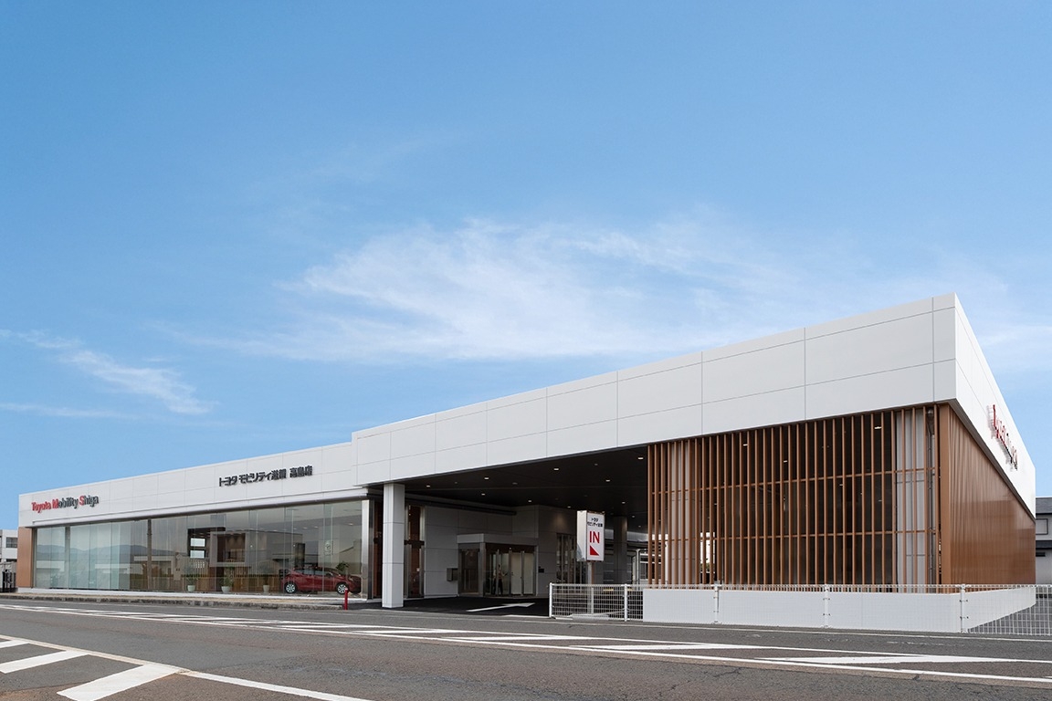 高島店外観①_202512