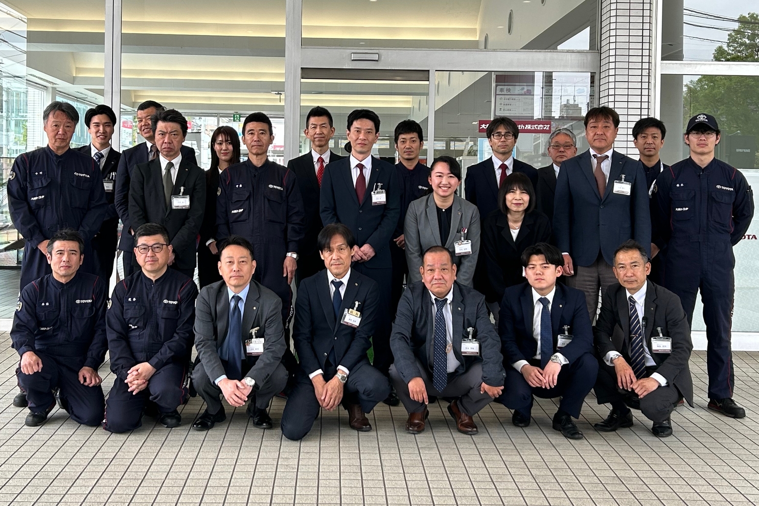 202604年サンテ箕面店の全員写真