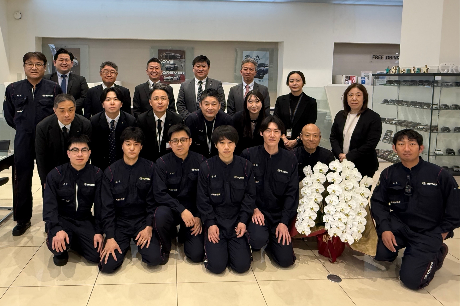2026年4月城東店の全員写真