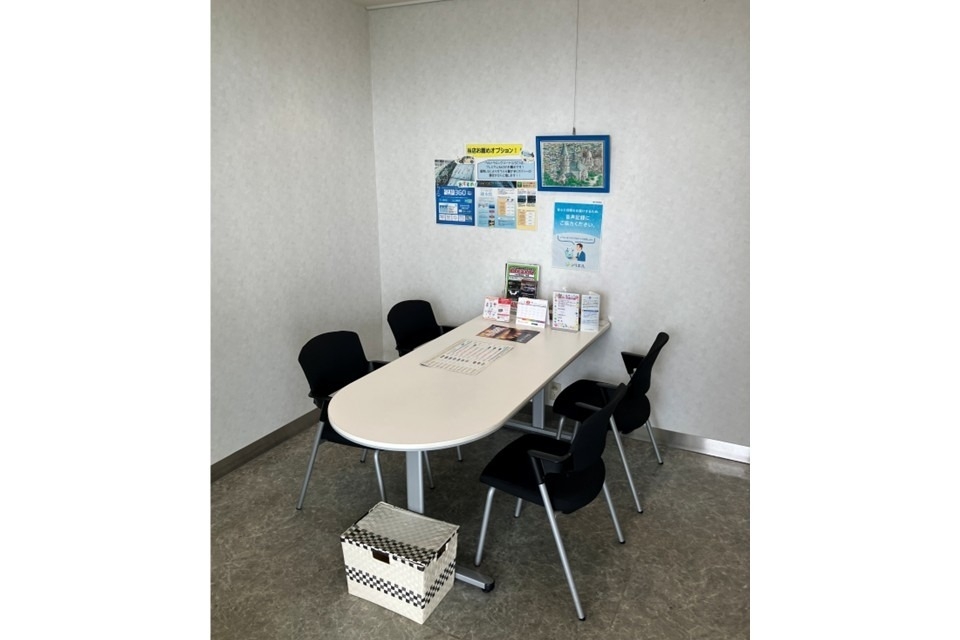 石川_商談テーブル