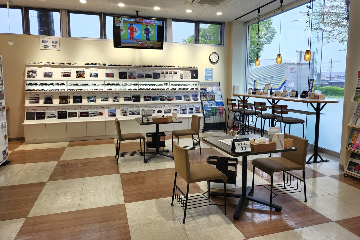 日立桜川店　店内1