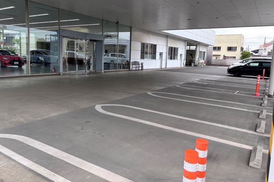 250601_八幡店,駐車場