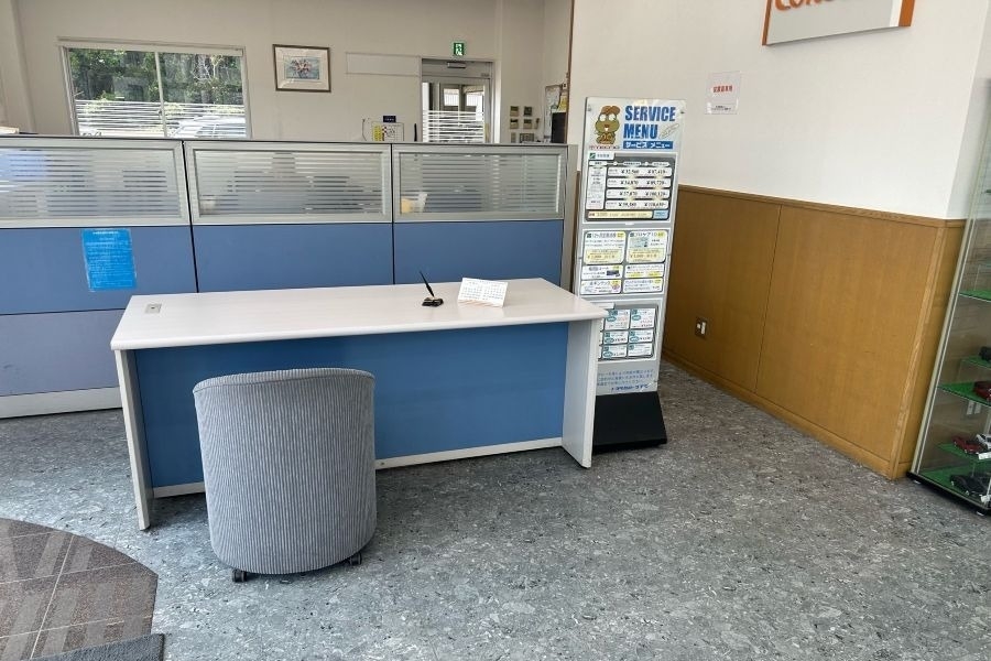 小室店,受付カウンターB