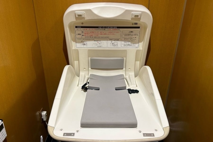 小室店,おむつ替え台F