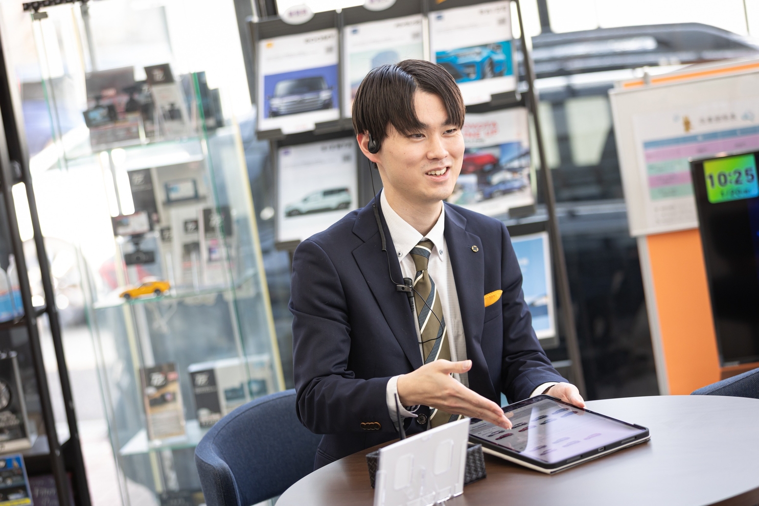 15鈴蘭台店スタッフ働く風景写真 (5)