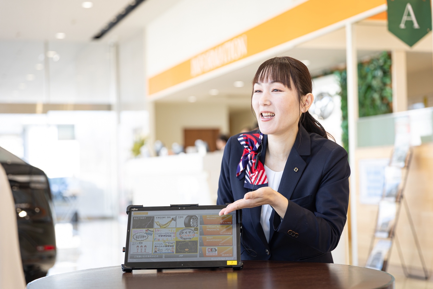 11神戸北センター店スタッフ働く風景写真