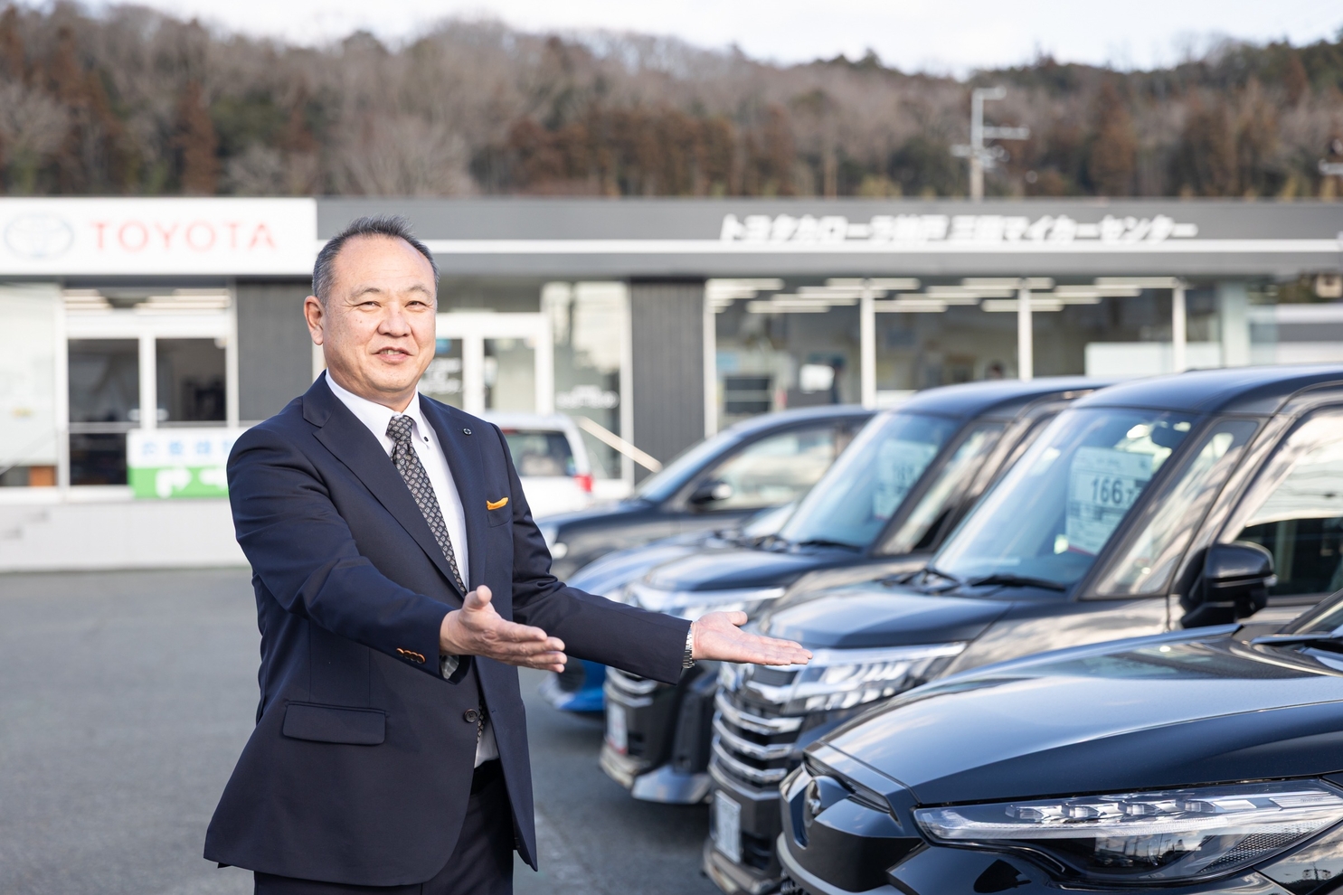 13三田MCスタッフ働く風景写真 (4)