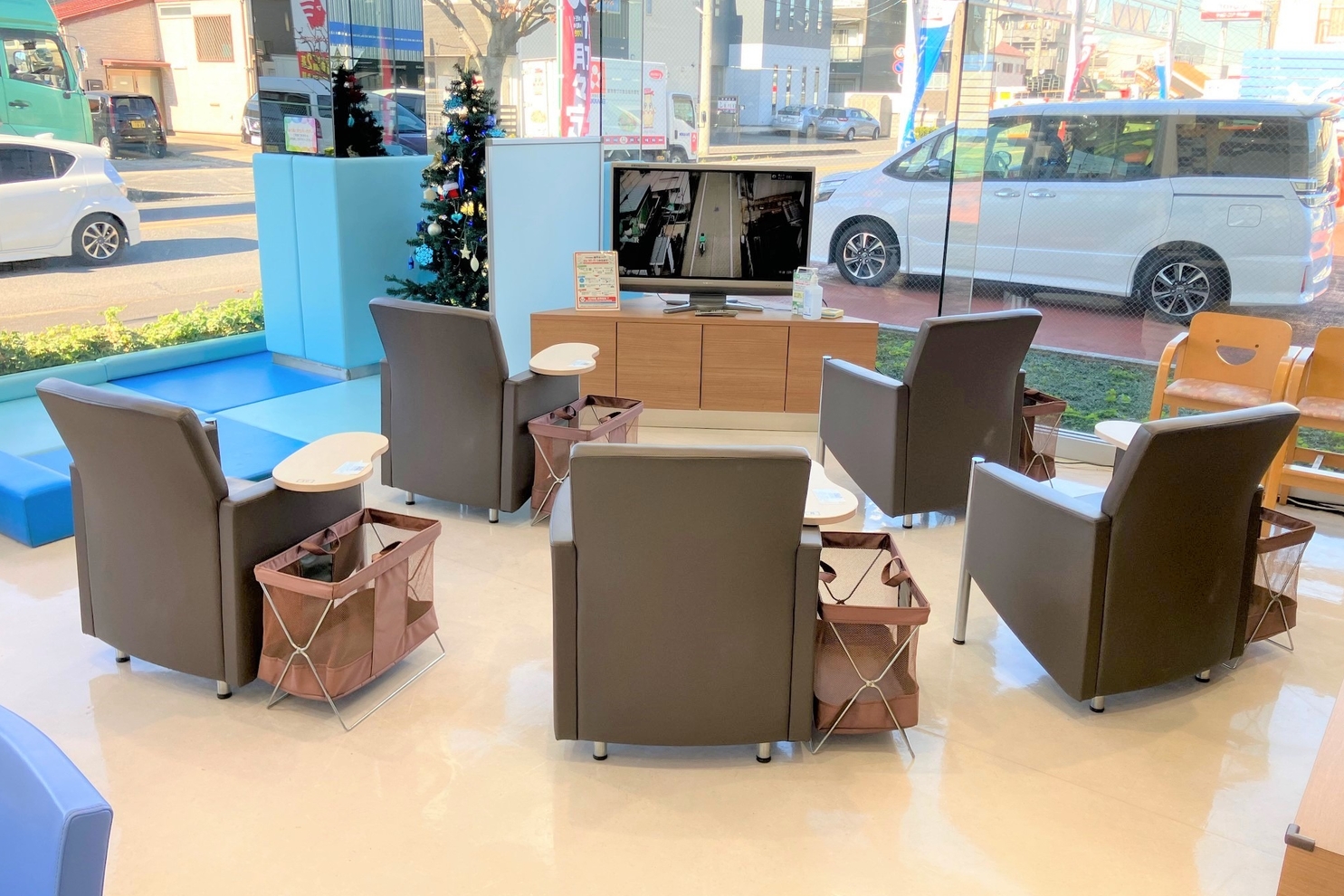 南流山_待合コーナー
