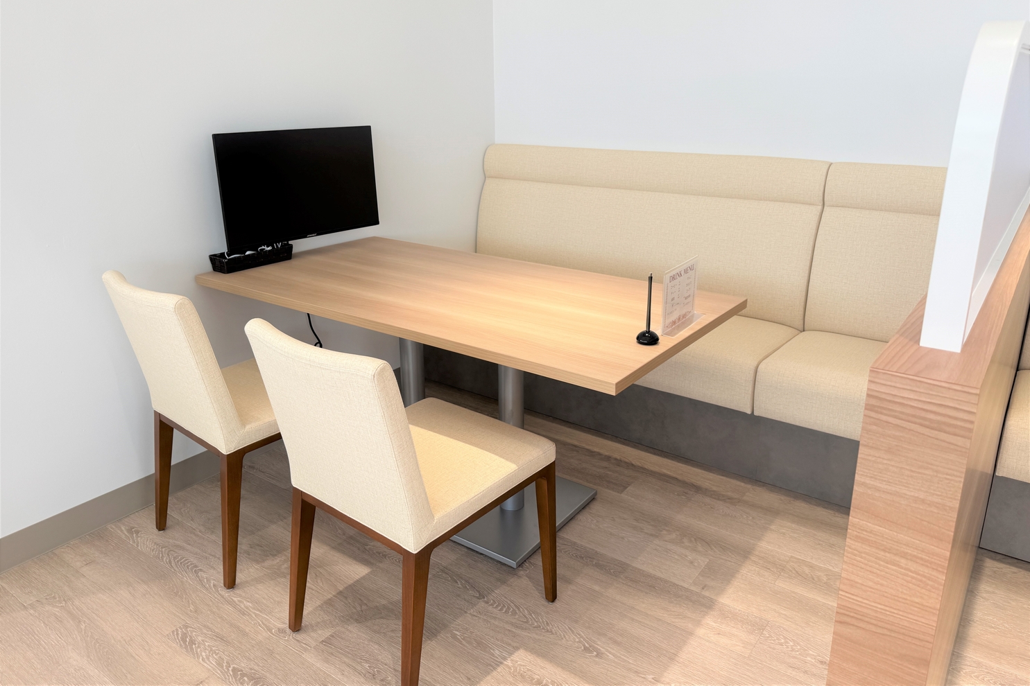 ネッツ,トヨタ,千葉,ネッツ千葉,松戸,六実,松戸六実,商談,ショールーム,