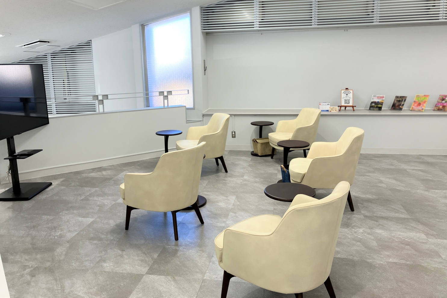 市原国分寺台,店内,クルマ,toyota,netz,千葉,ディーラー,ネッツトヨタ千葉