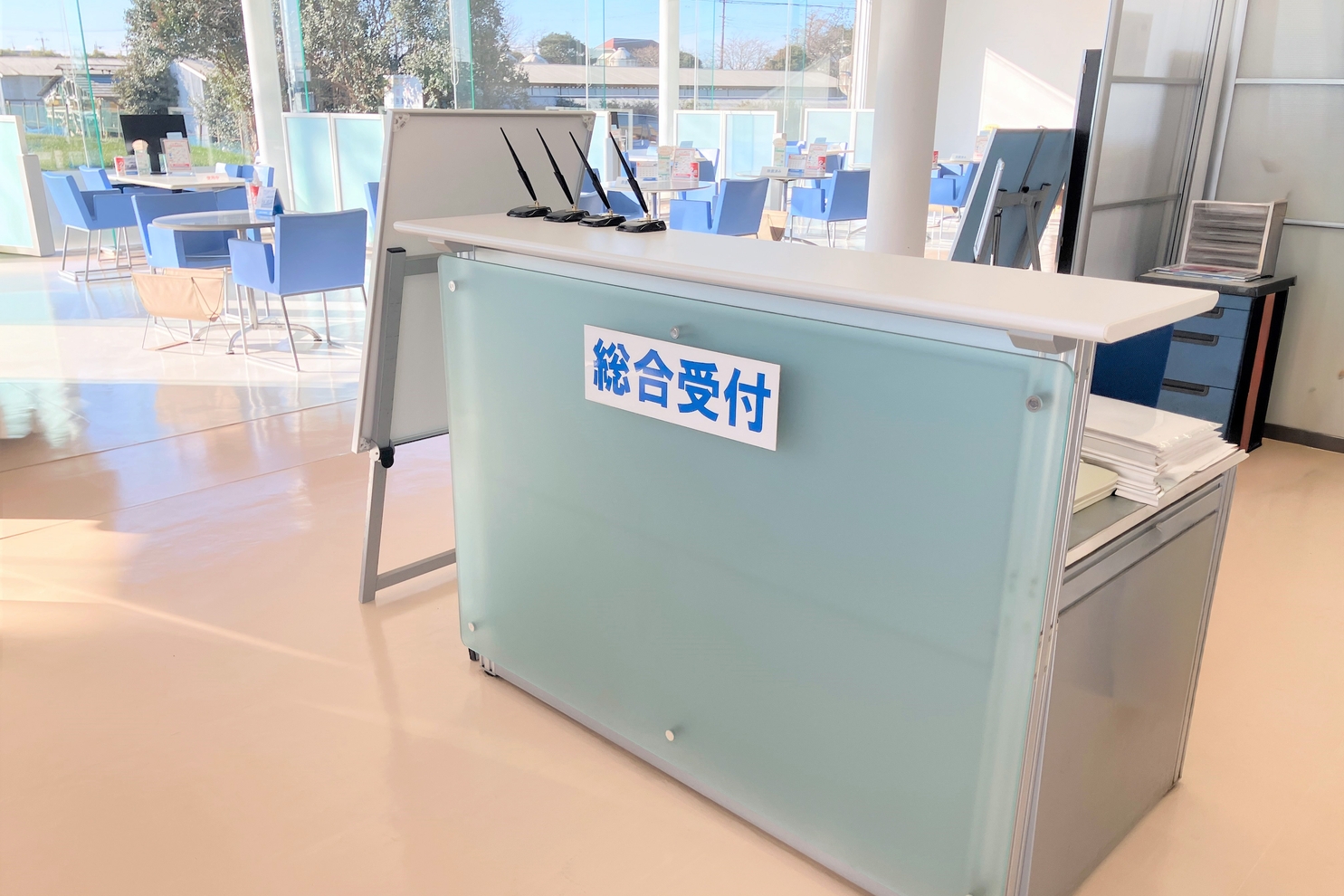 四街道,店内,ショールーム,受付,toyota,トヨタ,ディーラー,店舗,車,クルマ,netz,千葉,ネッツ千葉