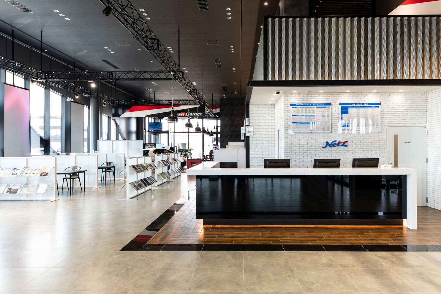 白山インター店 ショールーム