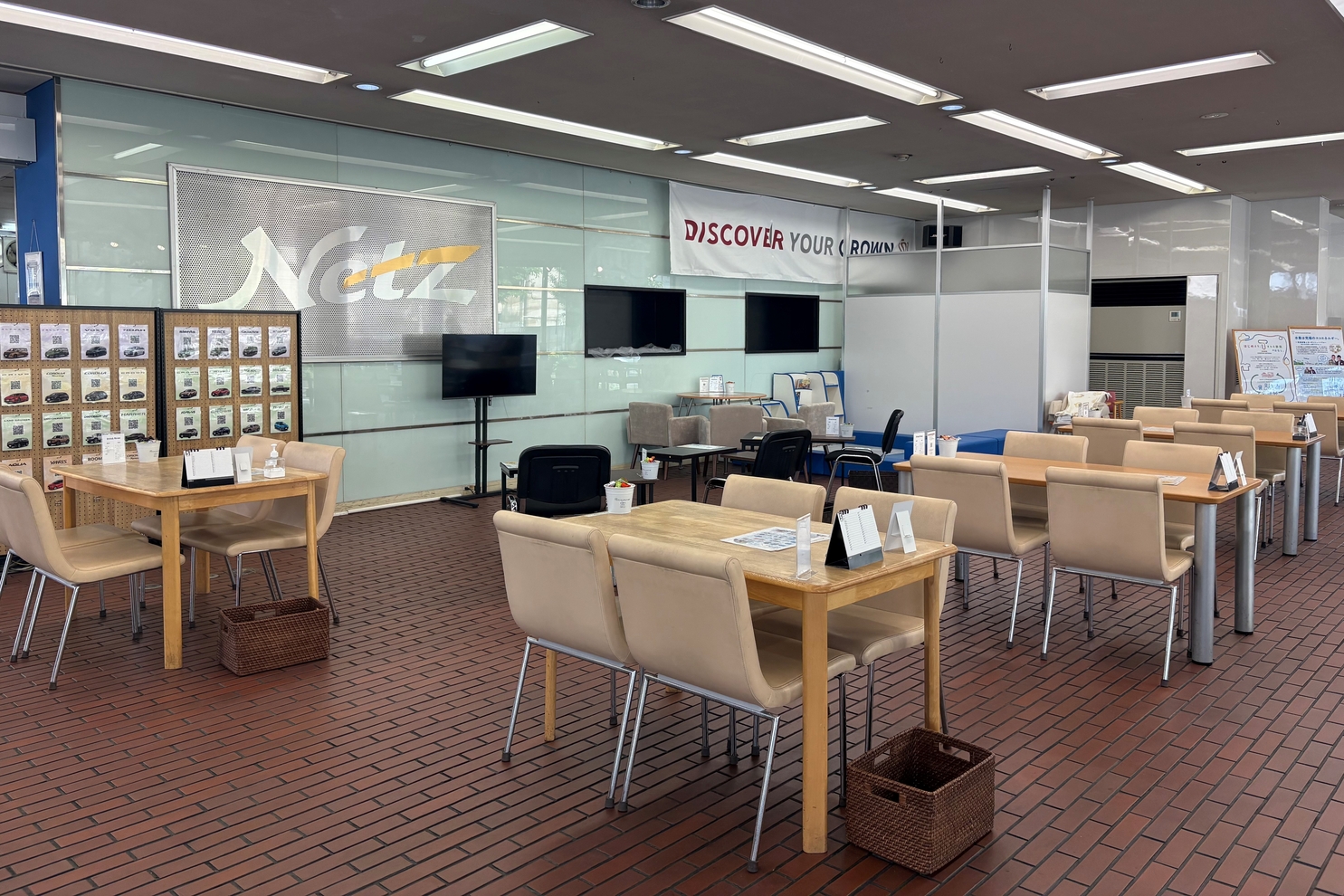 五条カドノ店　ショールーム