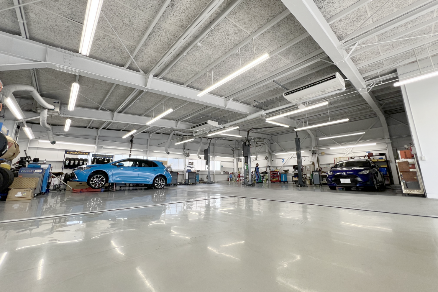 四條畷店サービス工場