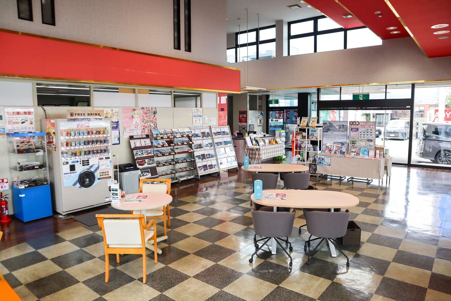 四国中央　店舗写真