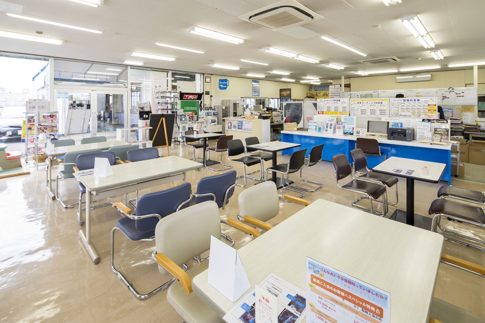 延岡店　内観
