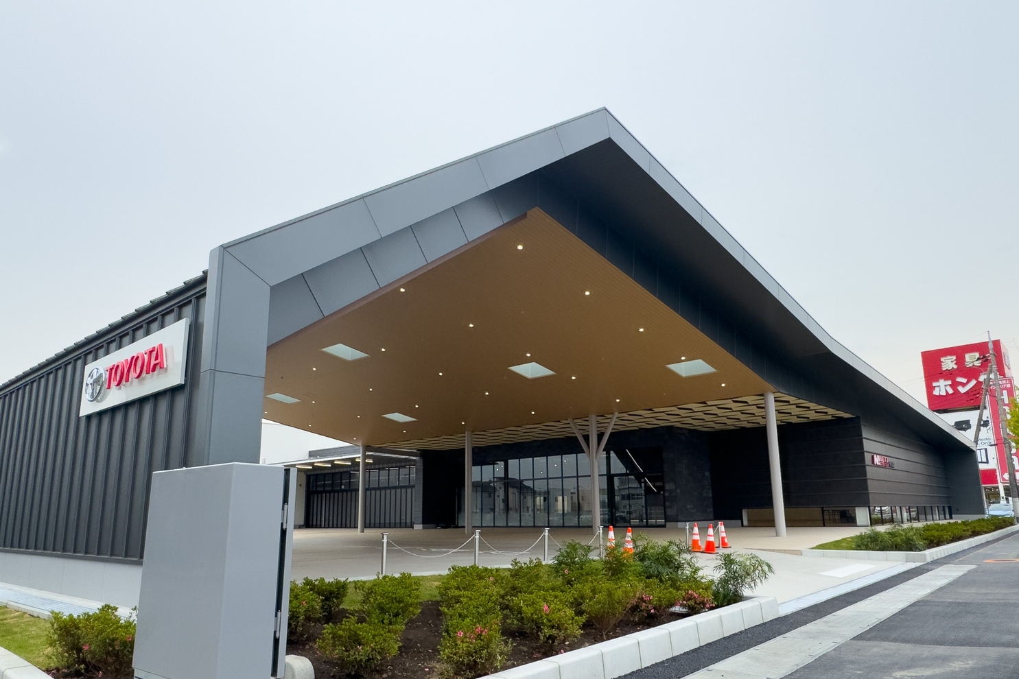 やじま店_外観2