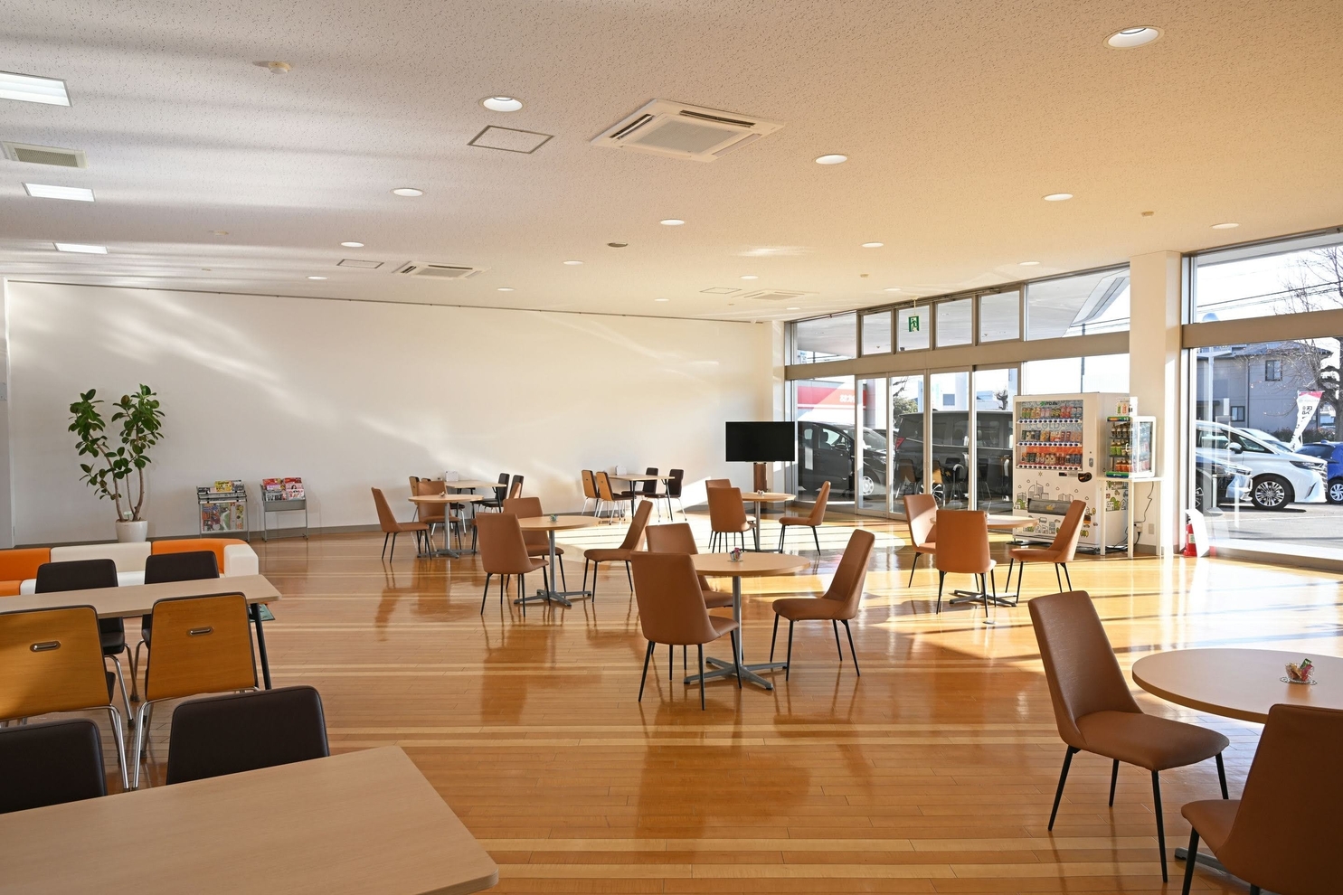008店内